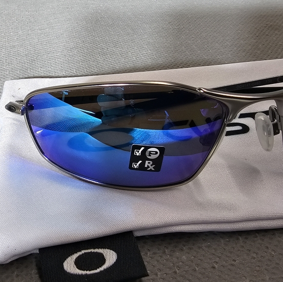 Oakley Whisker - Satin Chrome/Prizm Polarized Fit: Narrow - Size: L (134mm) - Picture 3 of 8